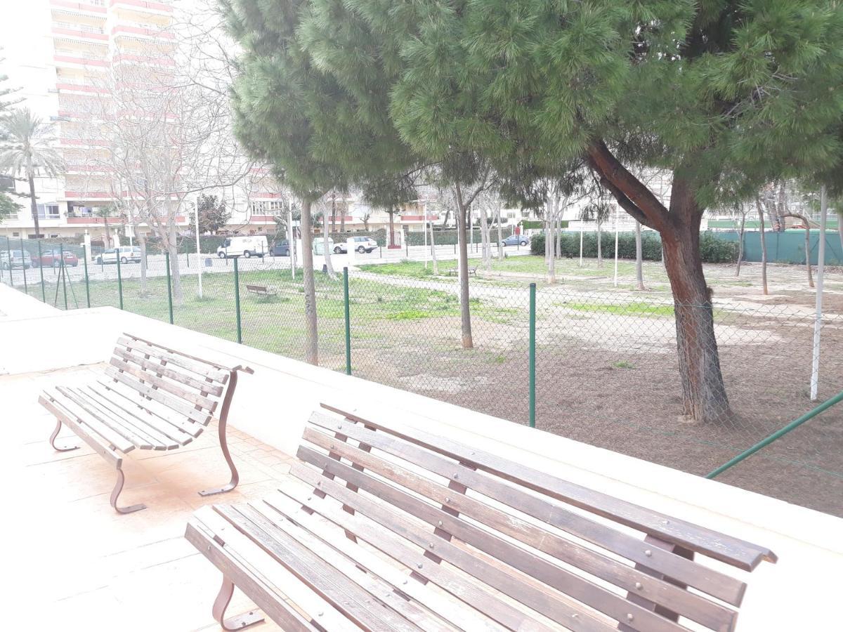 Valldigna 7 Playa De Gandia Solo Familias 外观 照片