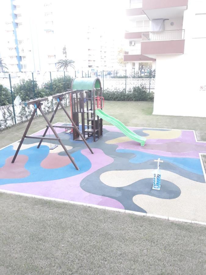 Valldigna 7 Playa De Gandia Solo Familias 外观 照片